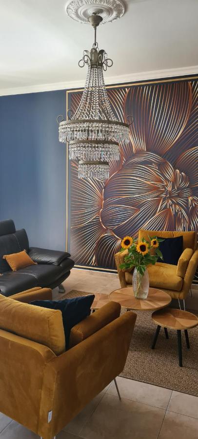 Confidences Escale A Brissac Bed & Breakfast ภายนอก รูปภาพ